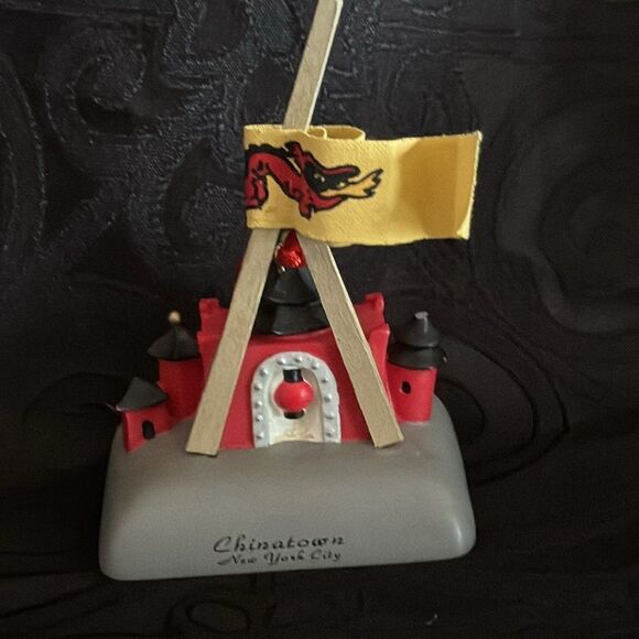 set of MACYS NYC Little  Italy  & Chinatown ornaments - Picture 2 of 7